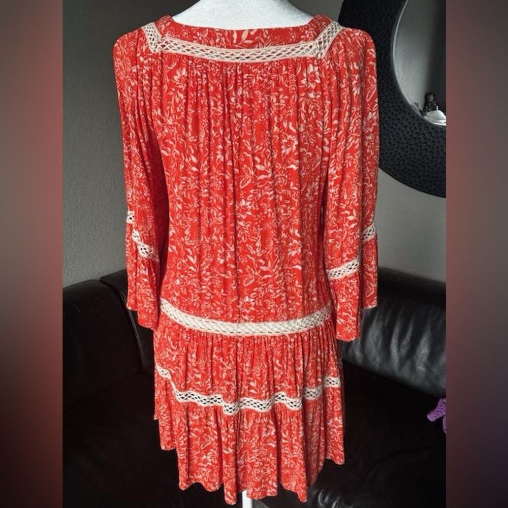 Free People pre-owned quality, super cute boho top! - Picture 5 of 9